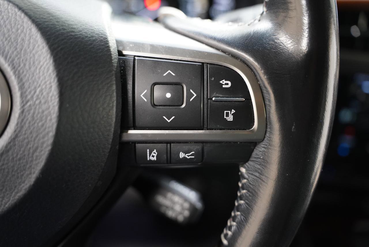 Used 2016 Lexus LX 570 4WD w/ Luxury Package image 15