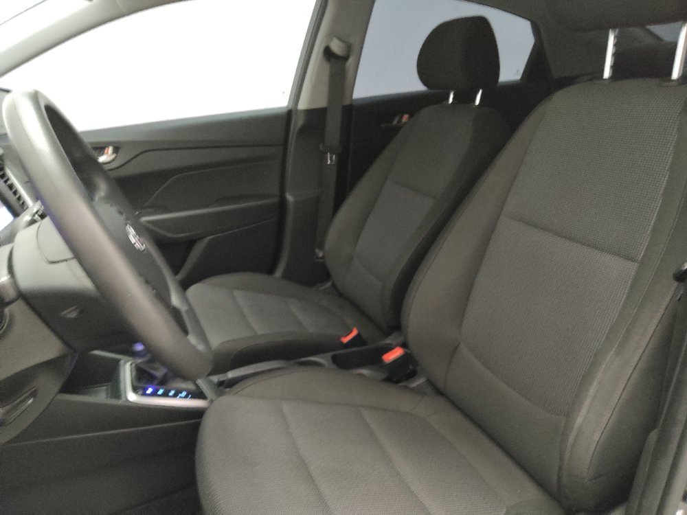 Used 2021 Hyundai Accent SE FWD image 17