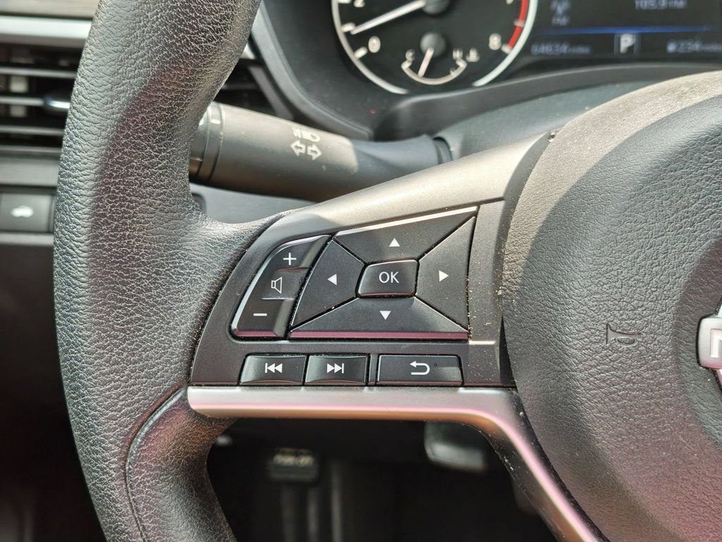 Used 2024 Nissan Altima 2.5 SV FWD image 17