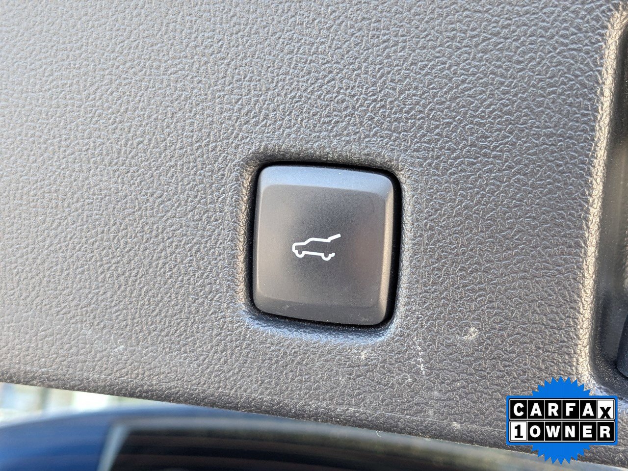 Certified 2022 Ford Escape Titanium w/ Titanium Elite Package image 14