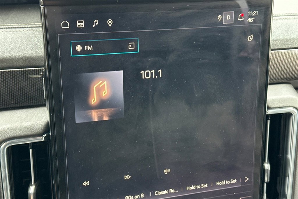 Used 2025 GMC Yukon Elevation image 27