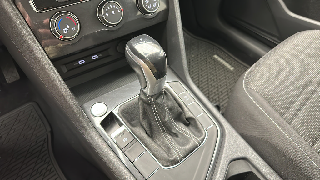 Used 2022 Volkswagen Tiguan S FWD image 21