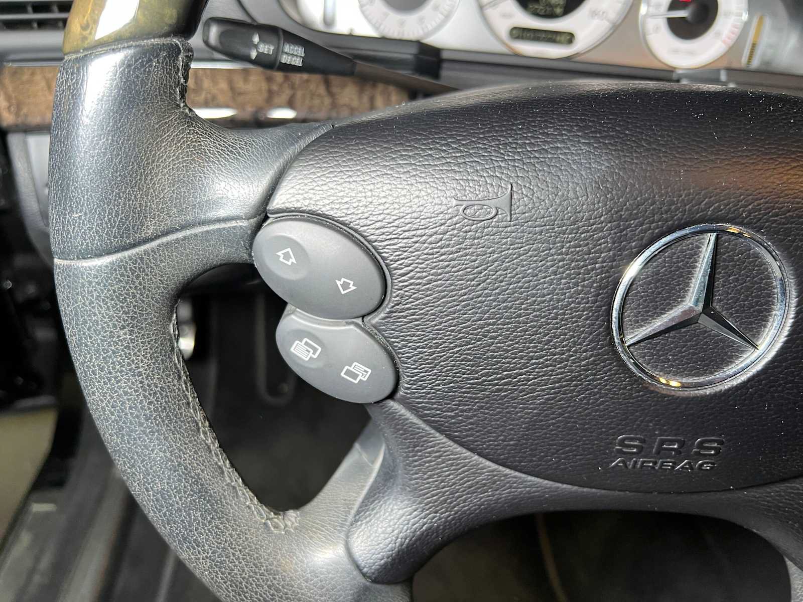 Used 2008 Mercedes-Benz E 350 4MATIC Sedan image 26