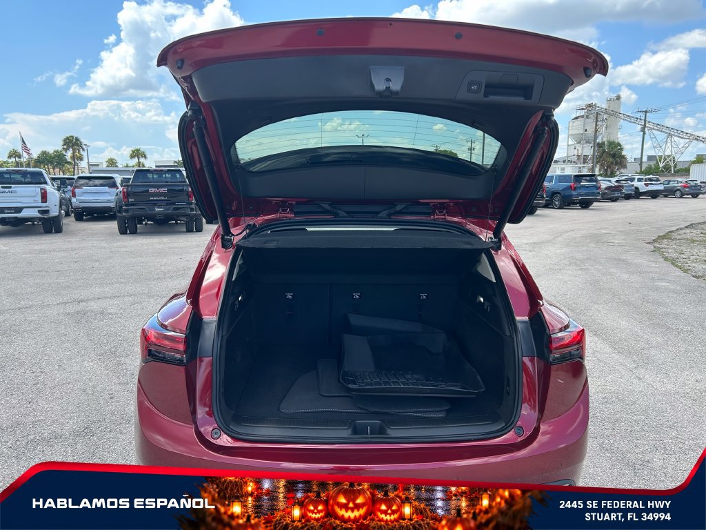 Used 2022 Buick Envision Essence w/ Technology Package I FWD image 10