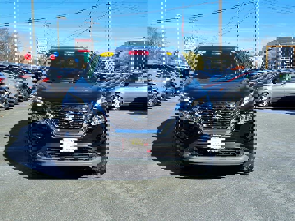 Certified 2023 Nissan Rogue SV w/ SV Premium Package image 2