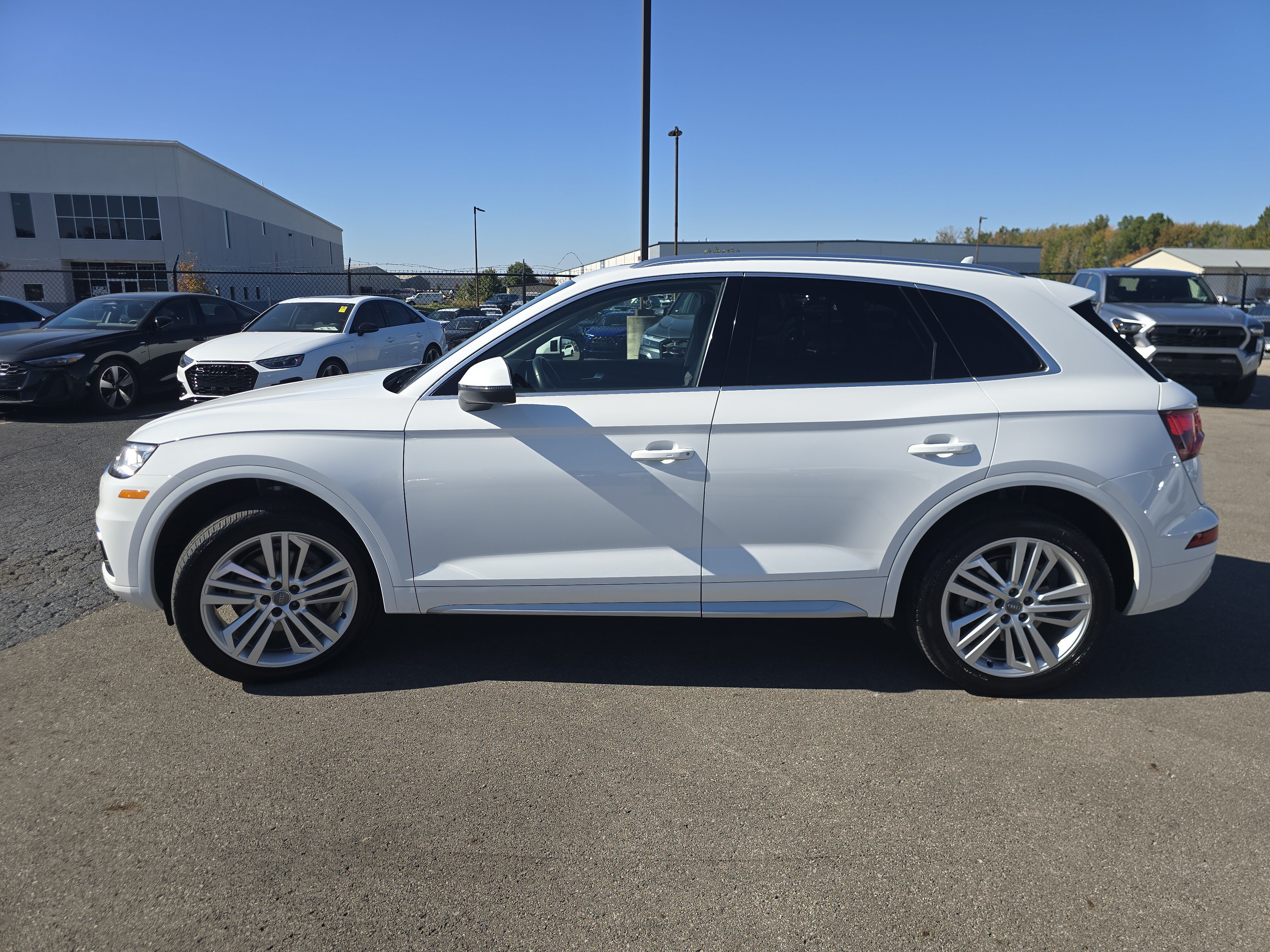 Used 2018 Audi Q5 Prestige w/ Prestige Package AWD/4WD image 4