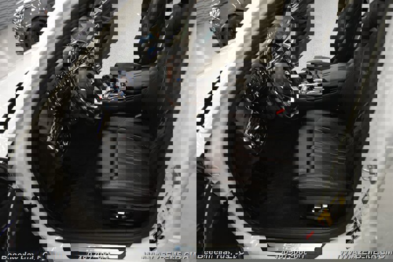 Used 2018 BMW 530e iPerformance image 14