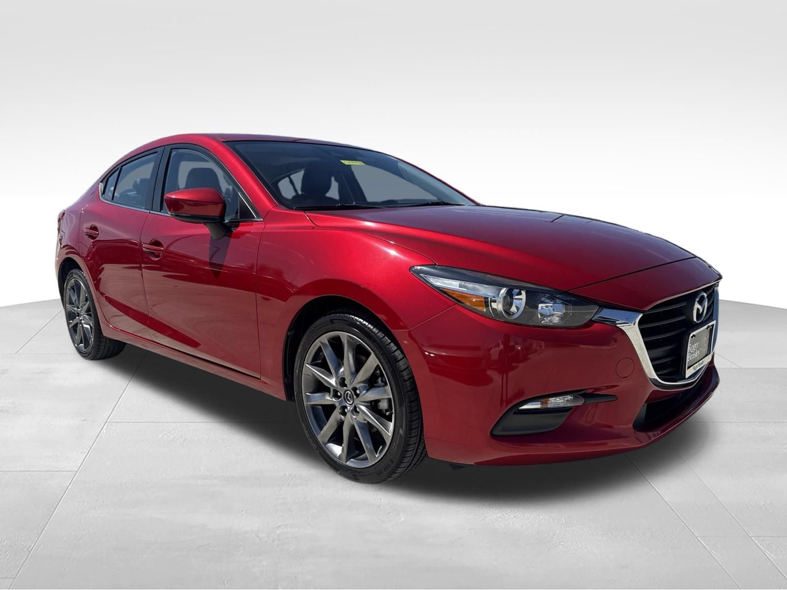 Used 2018 MAZDA MAZDA3 Touring FWD image 3