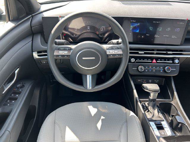 New 2027 Hyundai Santa Cruz SE AWD/4WD image 16