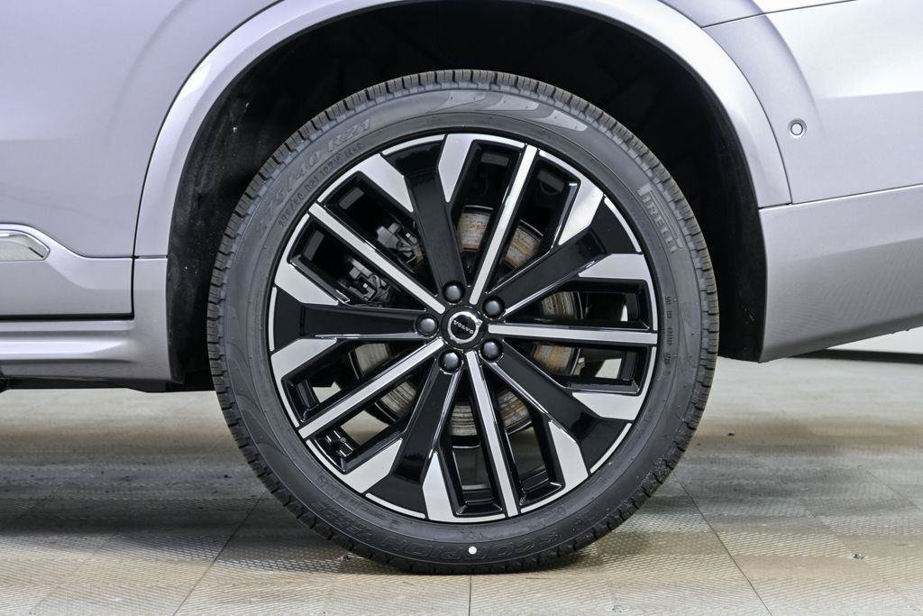 New 2026 Volvo XC90 B6 Plus w/ Protection Package Premier AWD/4WD image 40