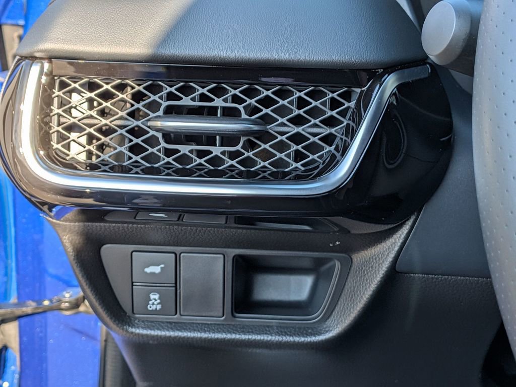 Certified 2025 Acura ADX A-Spec image 18