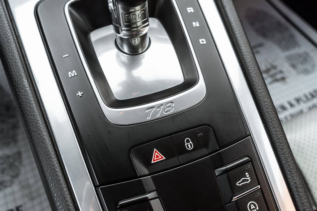 Used 2018 Porsche 718 Cayman image 9