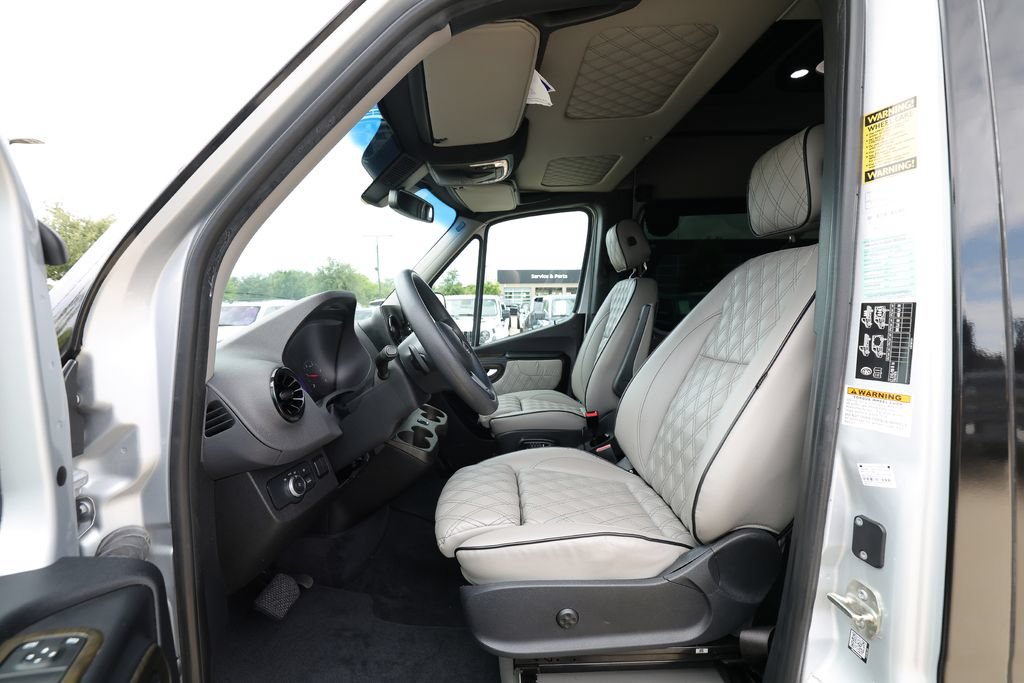 Used 2021 Mercedes-Benz Sprinter 3500 image 19