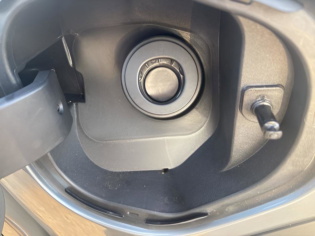 New 2026 GMC Canyon Elevation w/ Convenience Package image 14