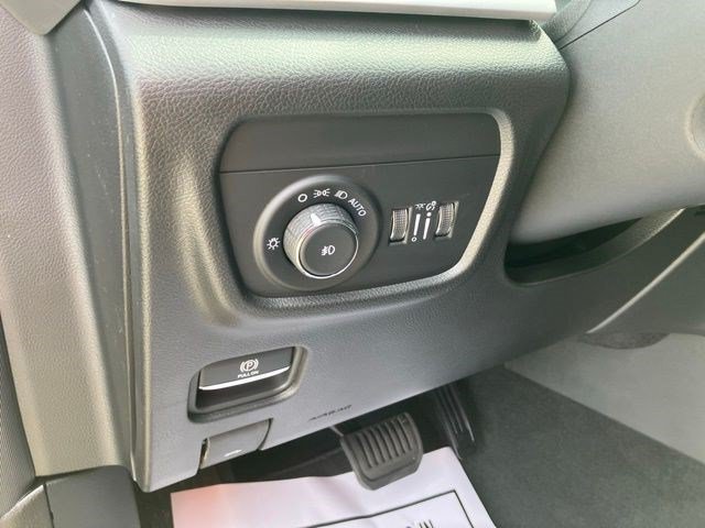 New 2026 Jeep Grand Cherokee Limited AWD/4WD image 14