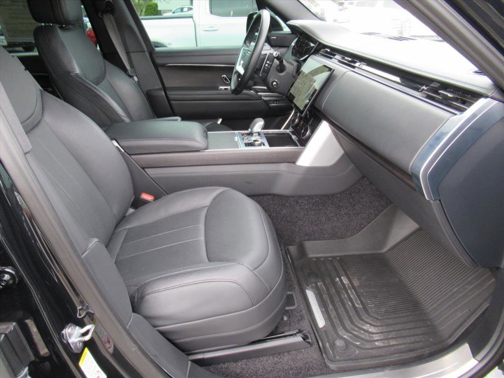 Used 2023 Land Rover Range Rover SE AWD/4WD image 16