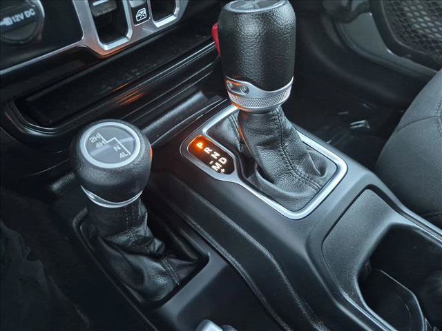 Used 2021 Jeep Wrangler Unlimited Sport AWD/4WD image 12