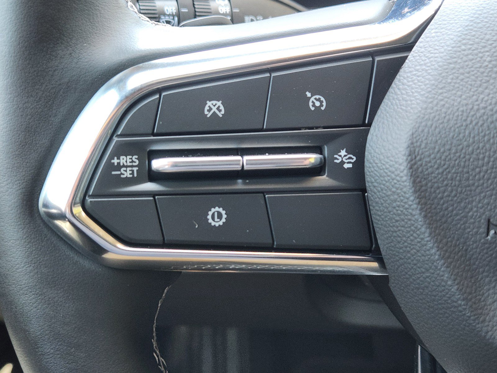 Used 2026 Chevrolet Traverse Z71 AWD/4WD image 23