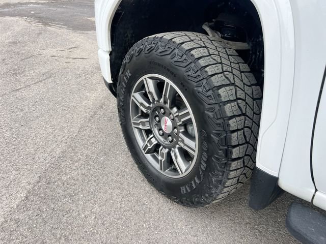 Used 2024 GMC Sierra 1500 AT4 w/ Technology Package image 34