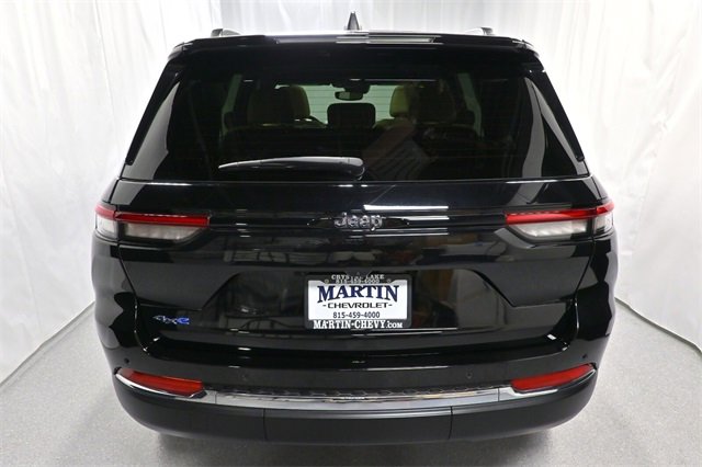 Used 2023 Jeep Grand Cherokee 4WD 4xe image 4