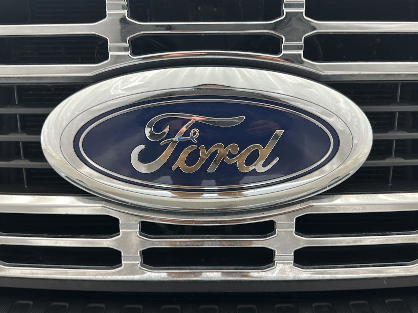 Used 2023 Ford F250 XLT w/ FX4 Off-Road Package image 25