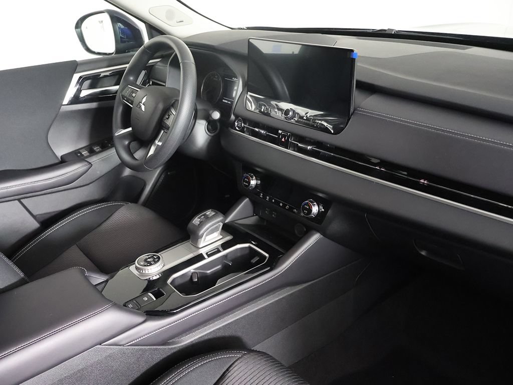 New 2026 Mitsubishi Outlander ES AWD/4WD image 27