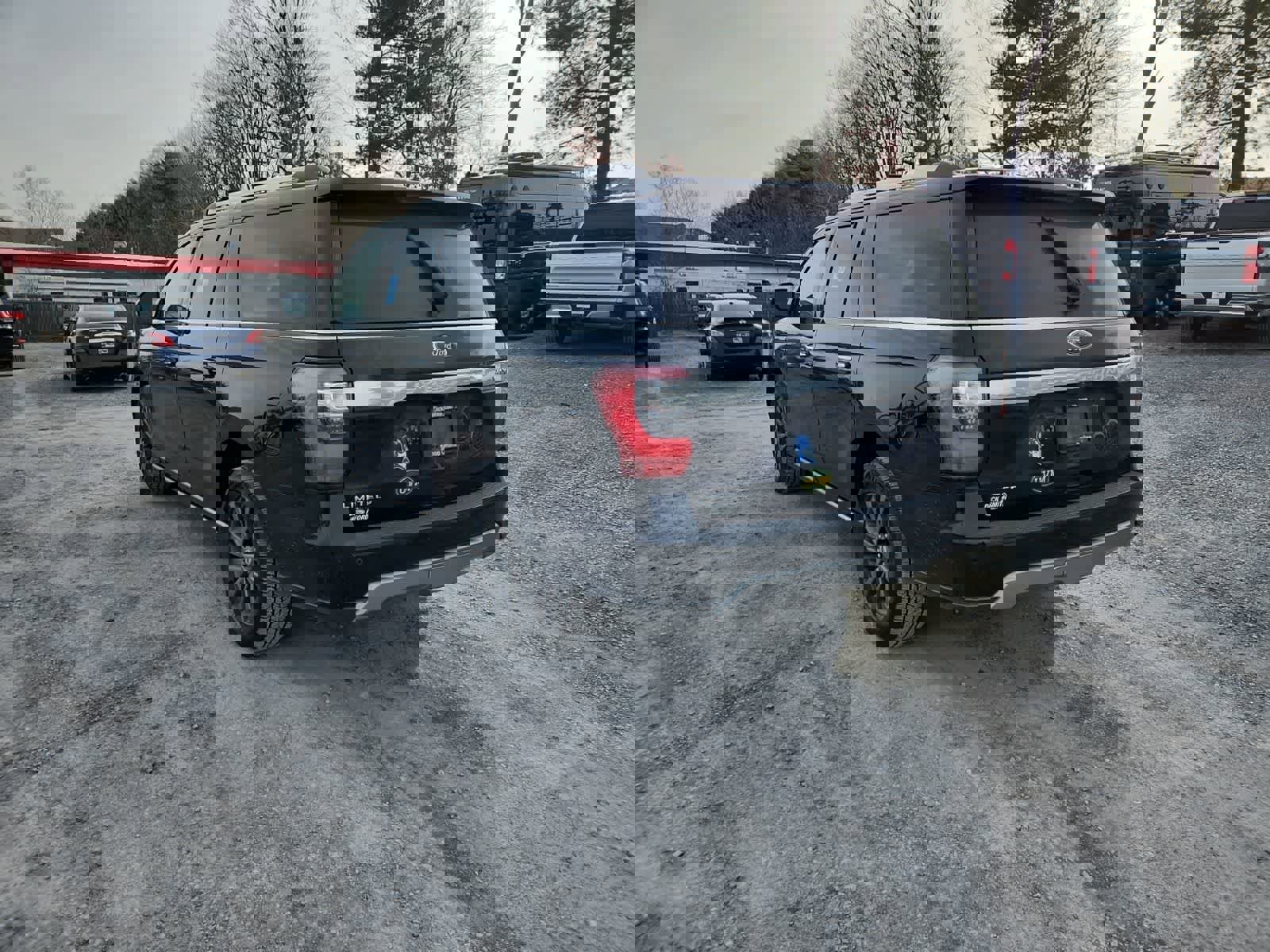 Used 2020 Ford Expedition Max Limited w/ Equipment Group 301A image 3