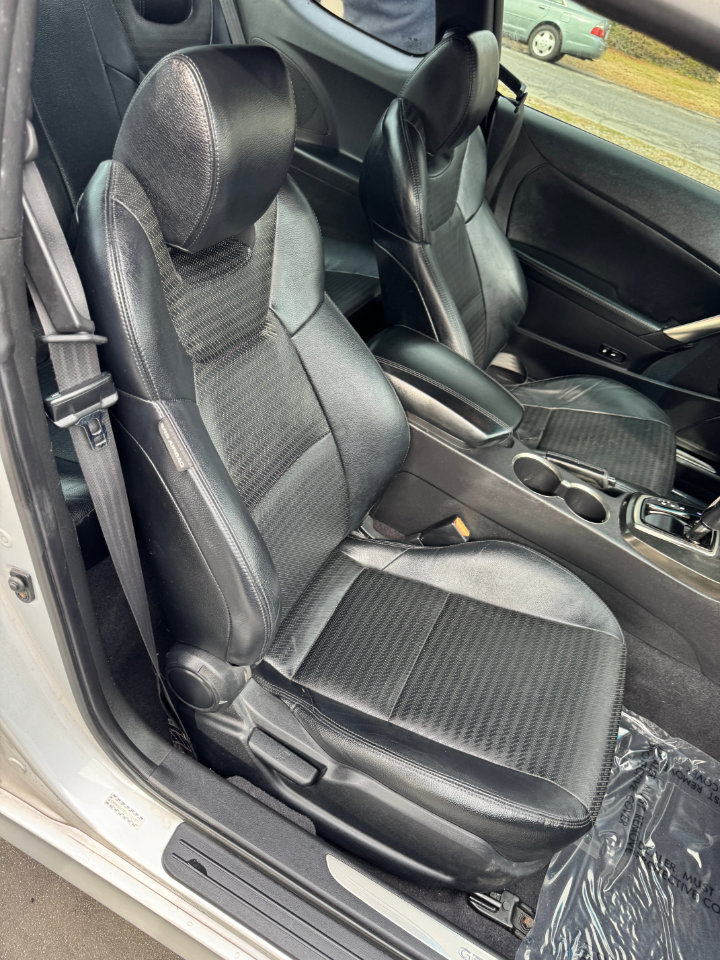 Used 2016 Hyundai Genesis Coupe 3.8 image 16