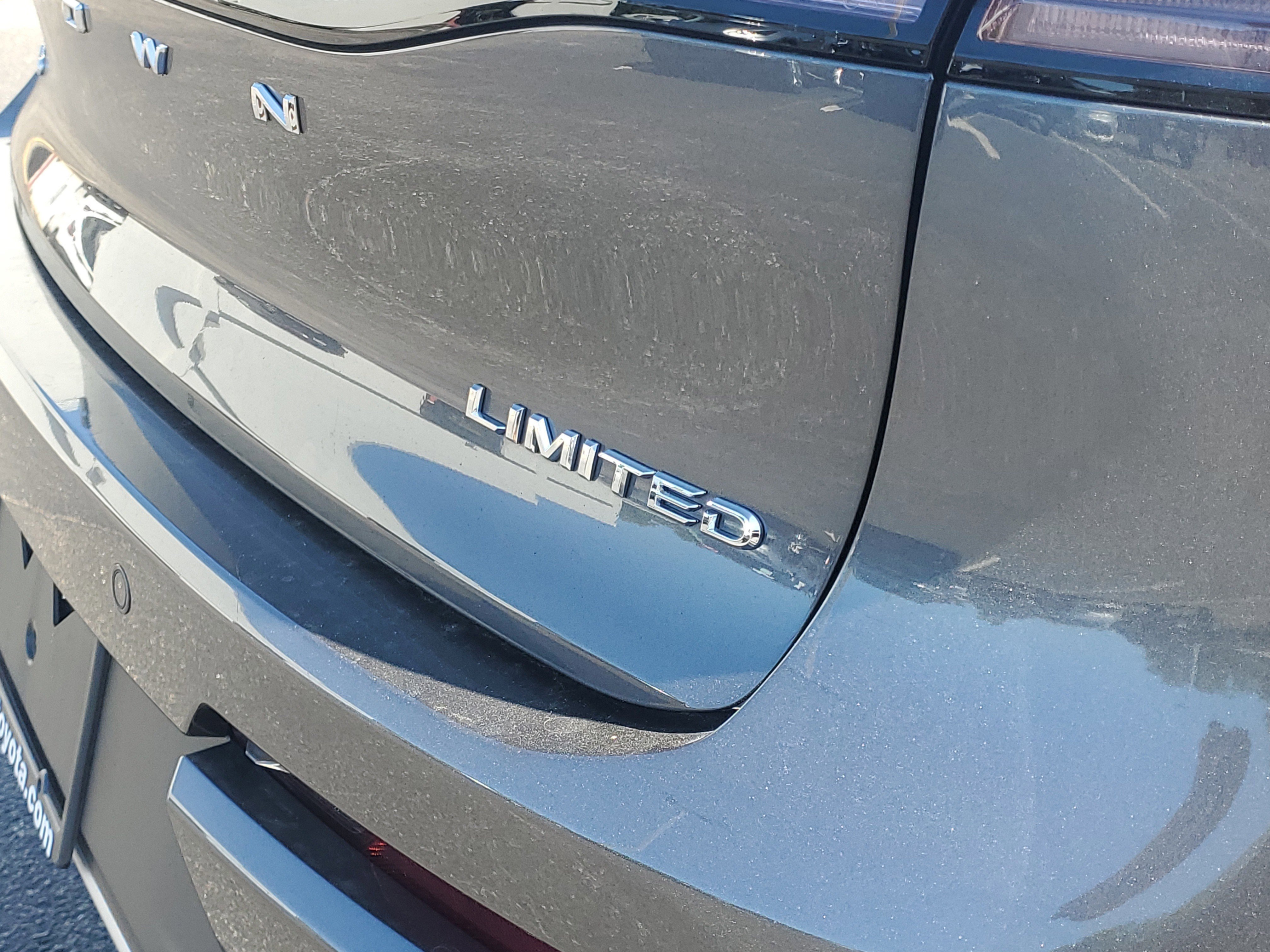 Certified 2024 Toyota Crown XLE AWD/4WD image 9