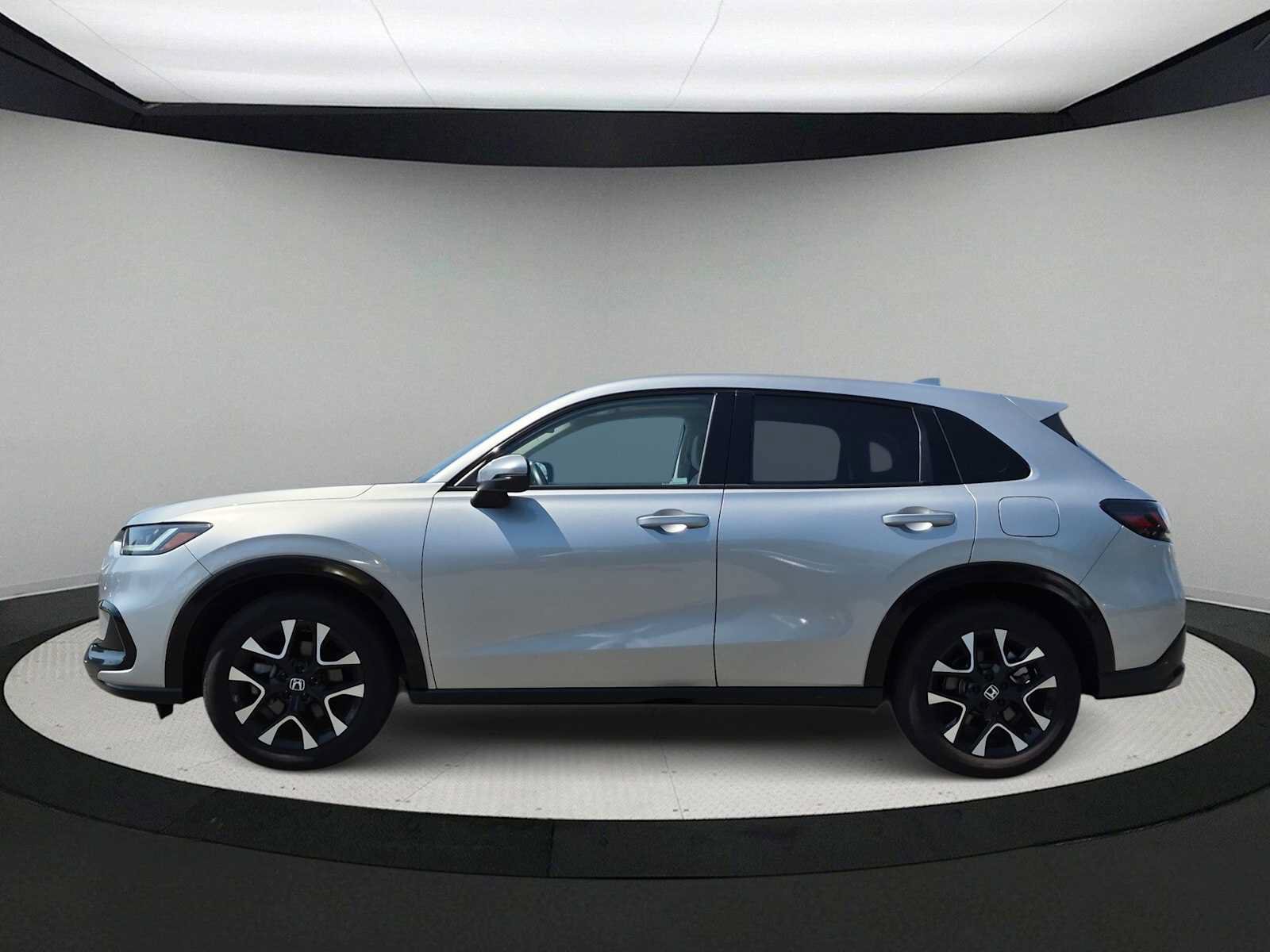 Used 2026 Honda HR-V EX-L image 5