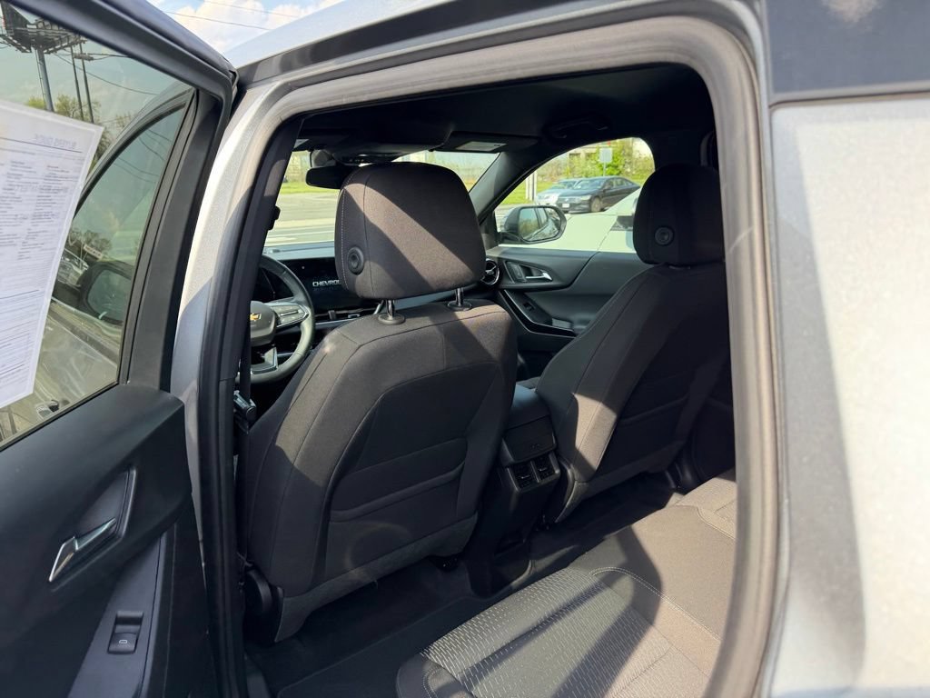 Certified 2025 Chevrolet Equinox LT AWD/4WD image 11