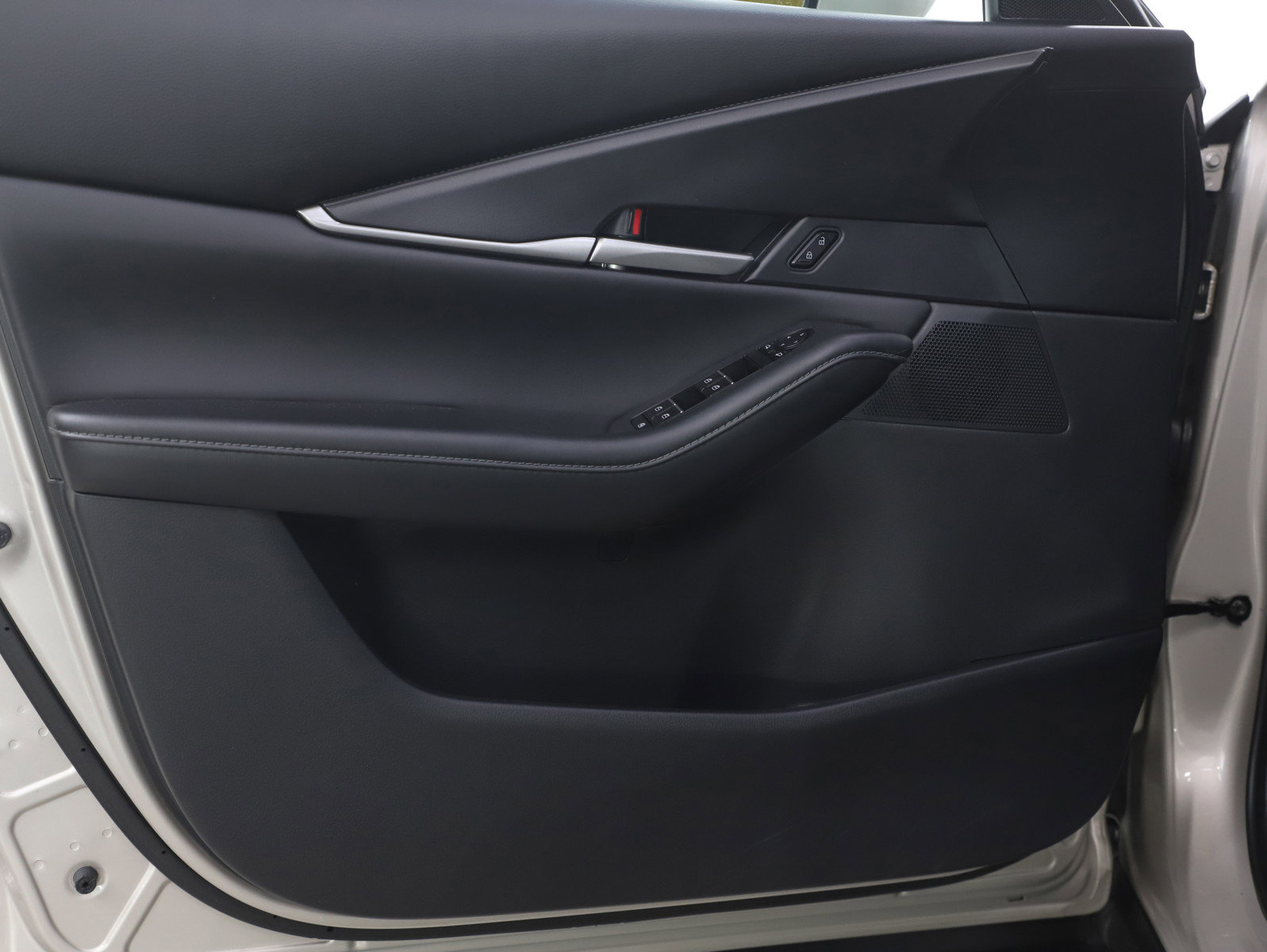 Used 2023 MAZDA CX-30 AWD 2.5 S w/ Select Package image 19