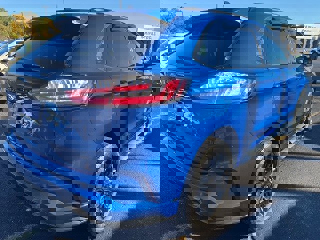 Certified 2022 Ford Edge SE w/ Black Appearance Package image 3