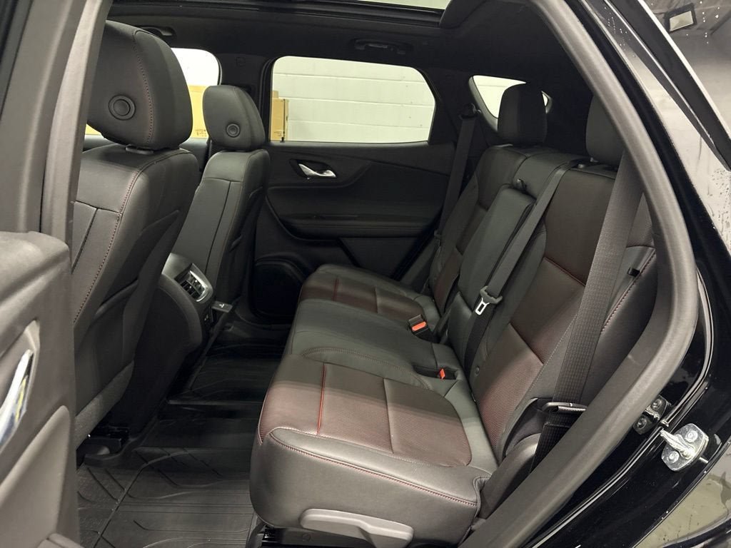 New 2026 Chevrolet Blazer RS w/ LPO, Floor Liner Package AWD/4WD image 31