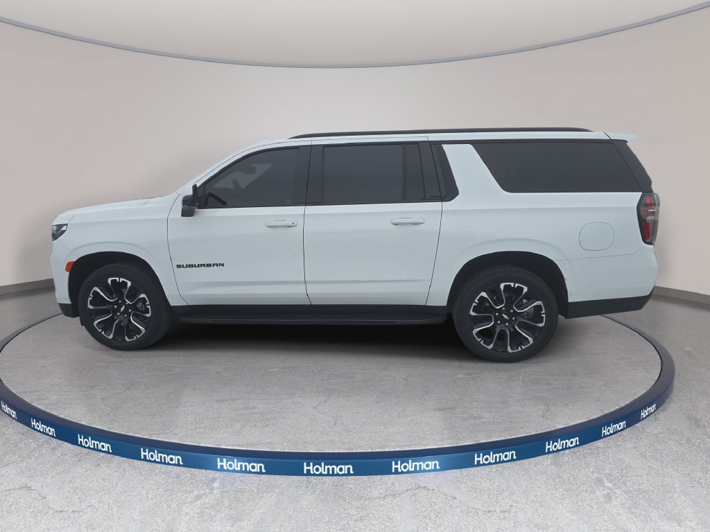 Used 2024 Chevrolet Suburban RST w/ Luxury Package RWD image 9