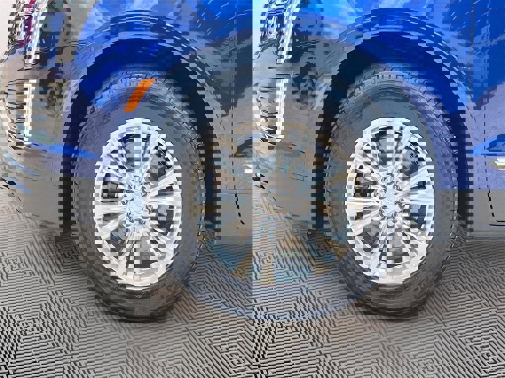 New 2025 Cadillac XT5 Luxury image 31