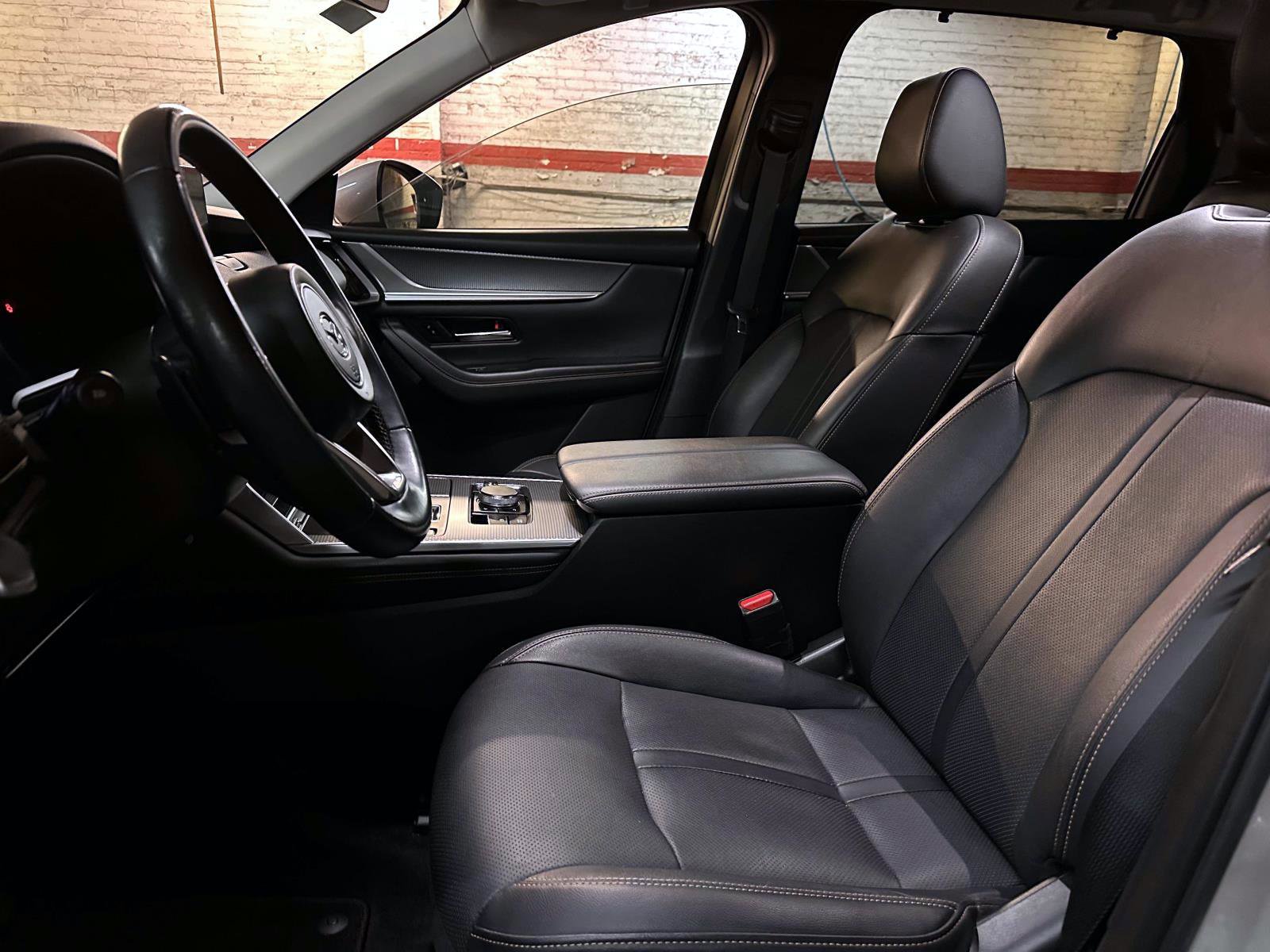 Used 2024 MAZDA CX-90 3.3 Turbo w/ Preferred Package image 16