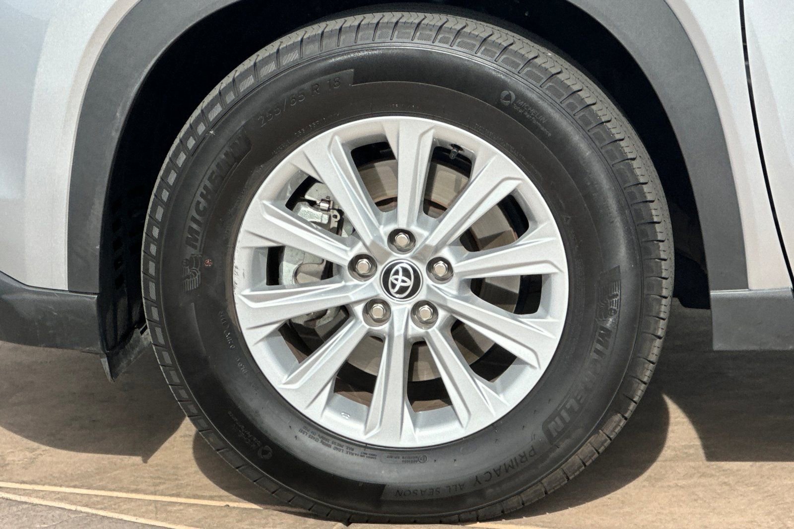 Certified 2025 Toyota Grand Highlander AWD image 35