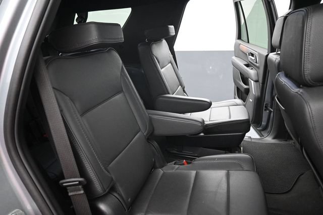 Used 2025 GMC Yukon Denali AWD/4WD image 23