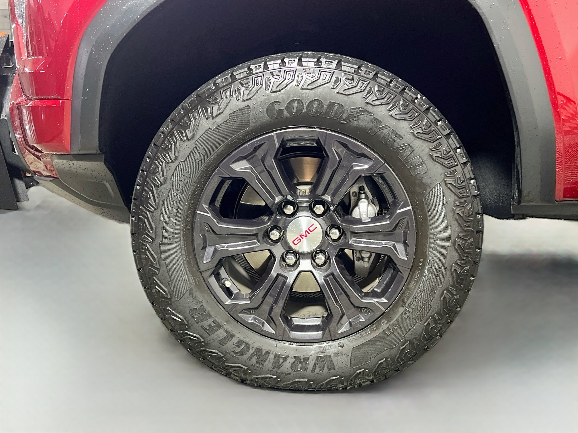 Used 2024 GMC Canyon Elevation w/ Convenience Package RWD image 14