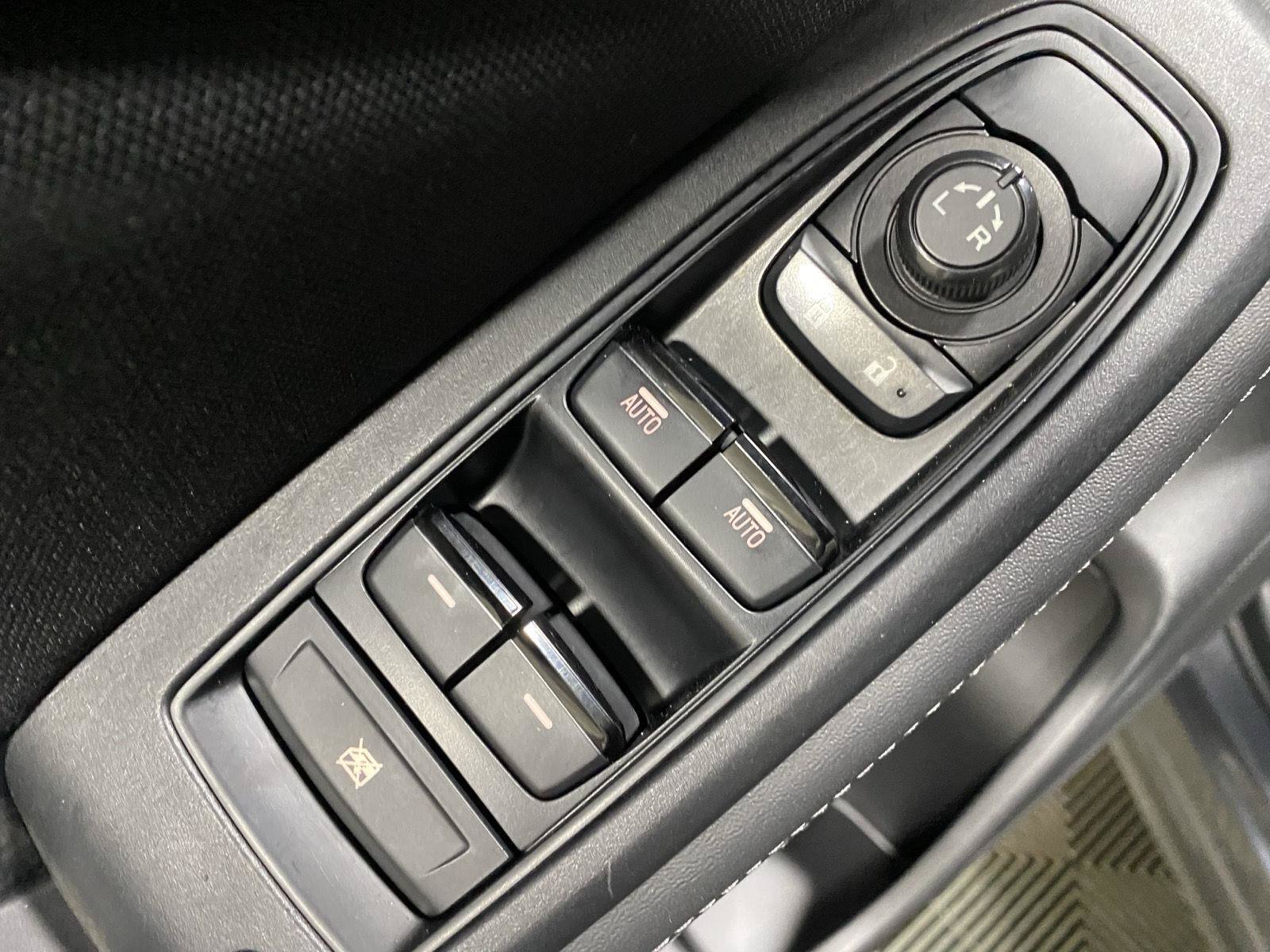 Used 2022 Subaru Forester Premium AWD/4WD image 18