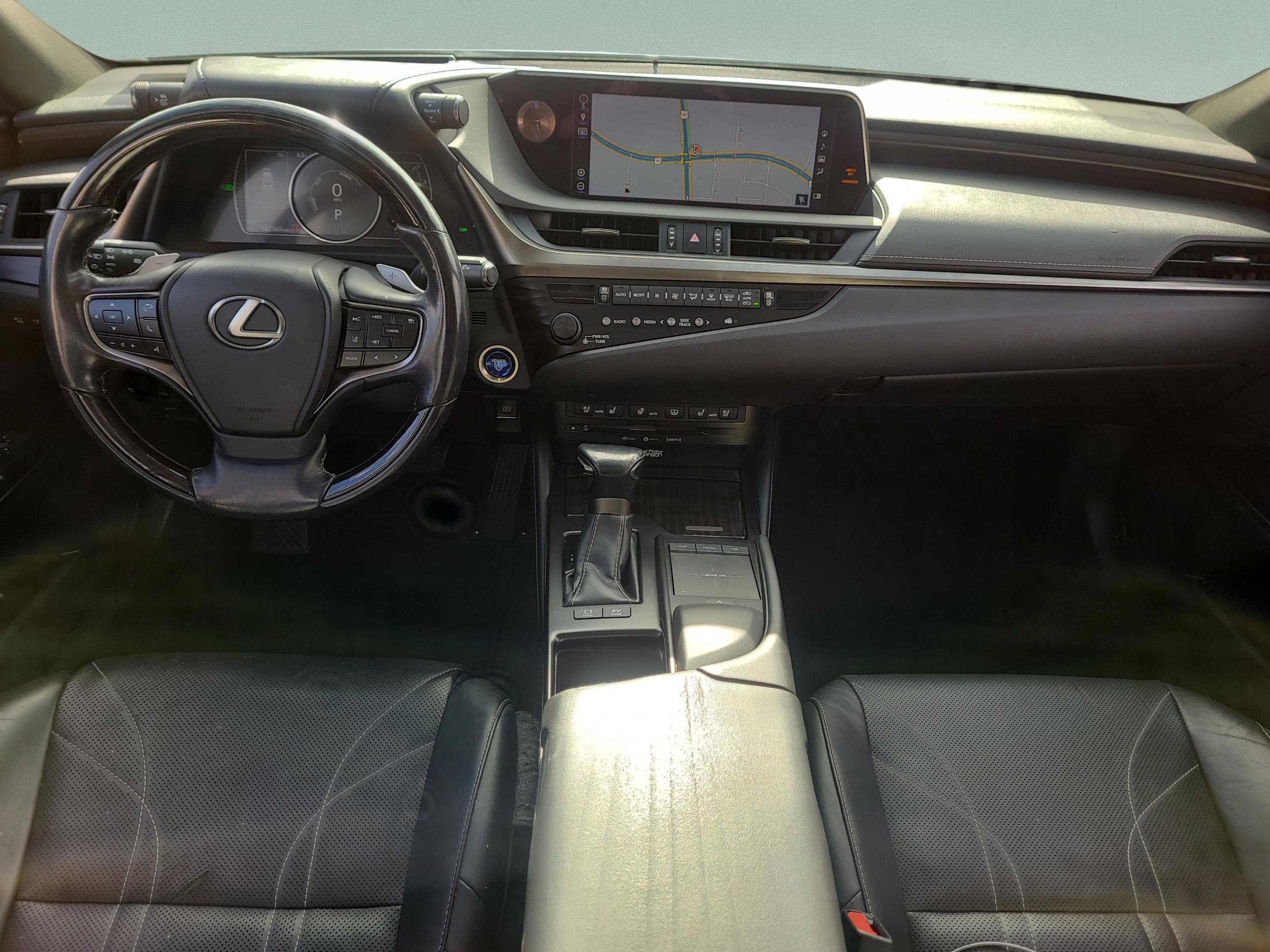 Used 2019 Lexus ES 300h w/ Accessory Package 2 image 13