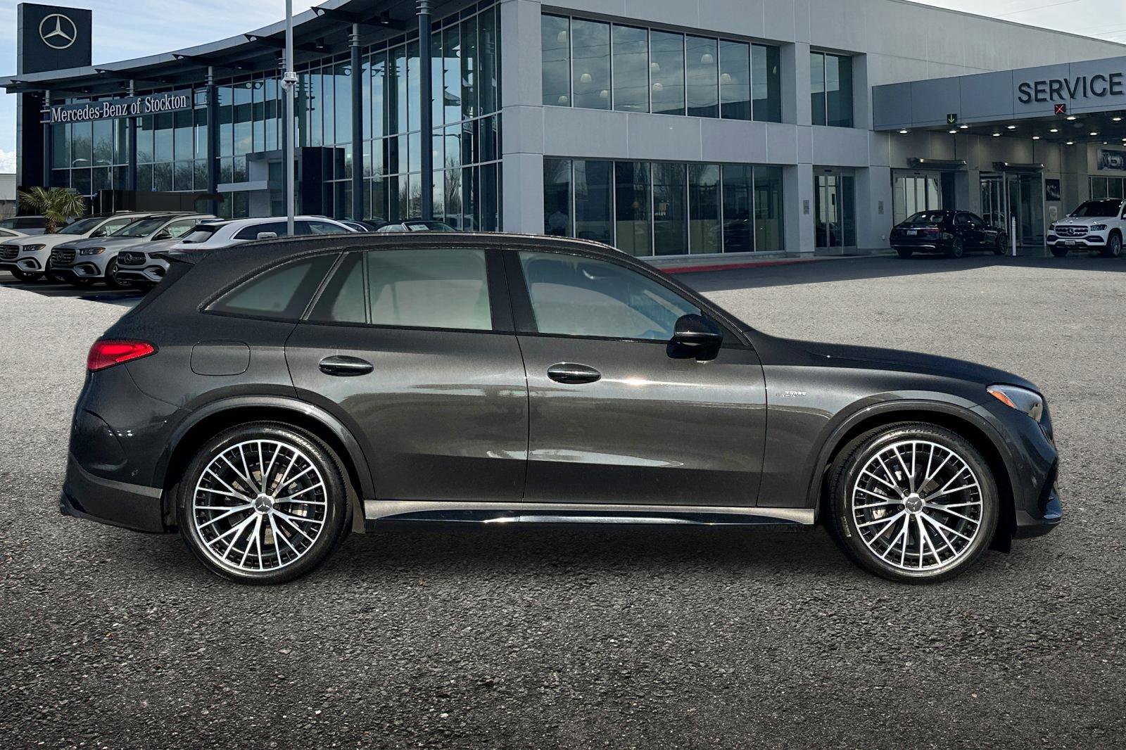 Used 2024 Mercedes-Benz GLC 43 AMG 4MATIC image 3