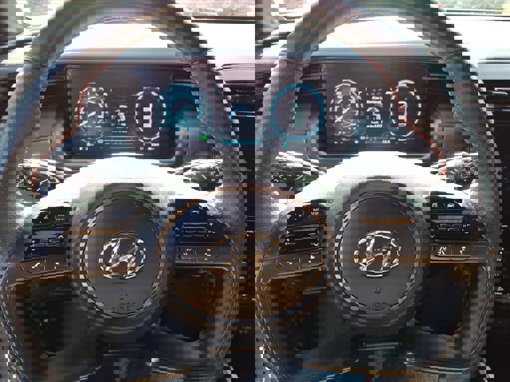 Used 2024 Hyundai Tucson N Line image 18