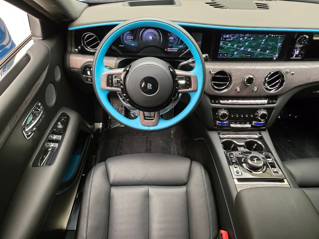 Certified 2025 Rolls-Royce Ghost AWD/4WD image 17