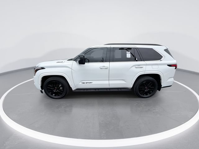 Used 2023 Toyota Sequoia SR5 w/ SR5 Premium Package AWD/4WD image 5