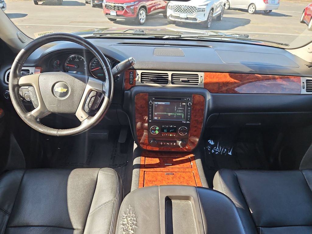 Used 2012 Chevrolet Suburban LTZ AWD/4WD image 22