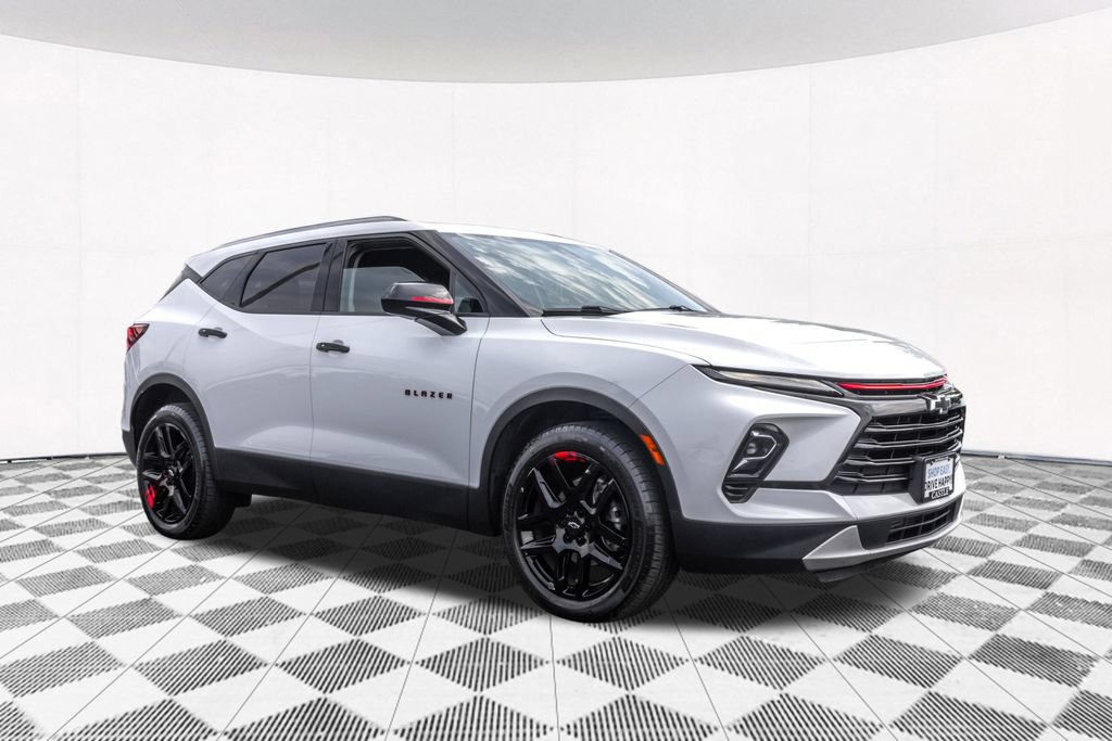 Used 2023 Chevrolet Blazer LT w/ Convenience Package AWD/4WD image 13