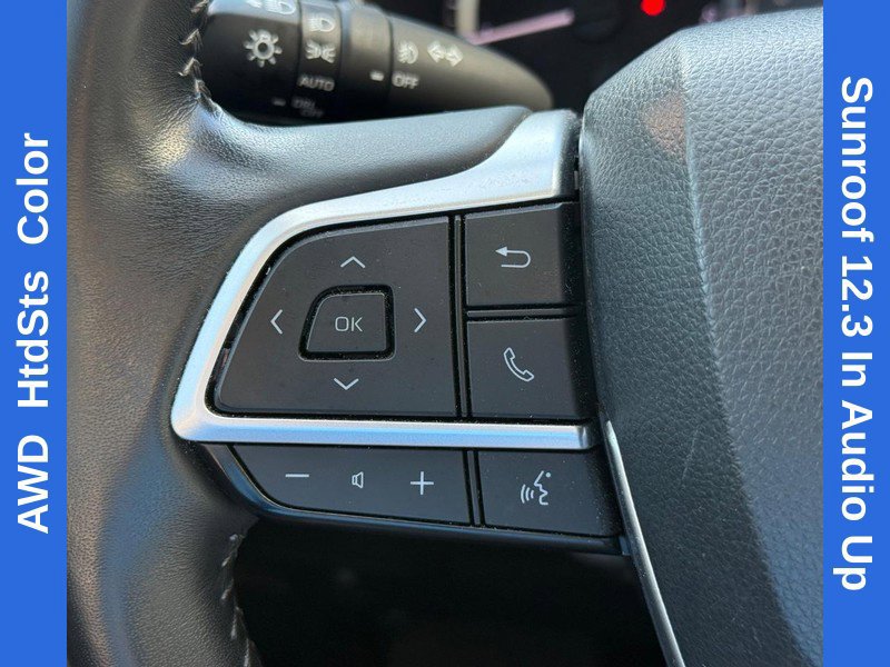 Used 2023 Toyota Highlander XLE AWD/4WD image 21