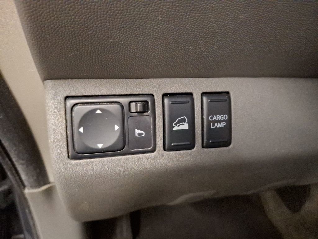 Used 2014 Nissan Frontier SV AWD/4WD image 19
